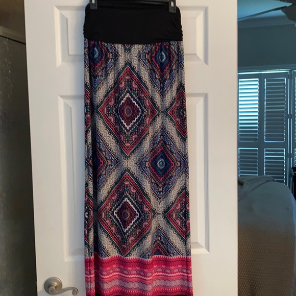 Maxi skirt - Picture 1 of 3